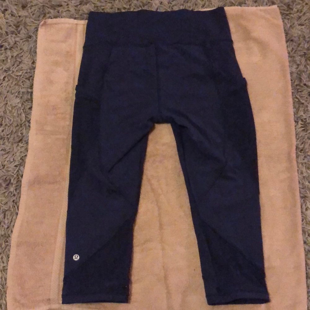 Lululemon Capri pants